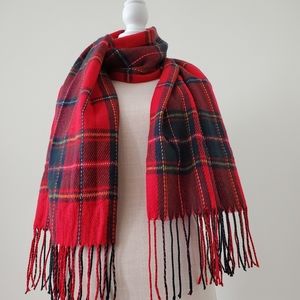 Bundle 2 Items/30% Discount! Green Fringe Scarf